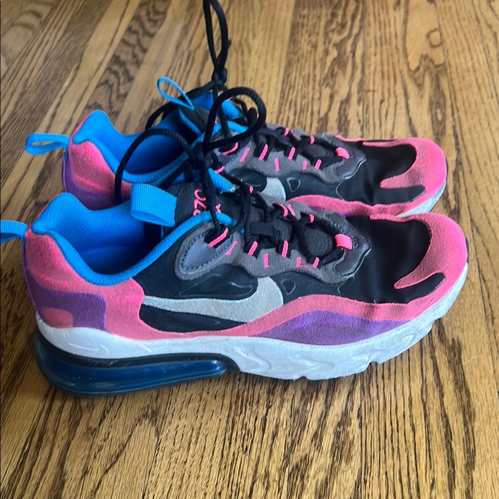 Nike Air270 React shoes